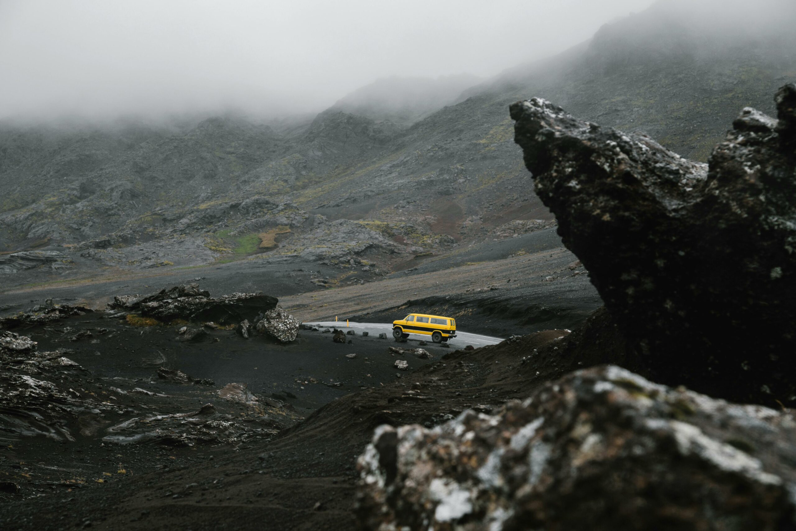 pexels-arthousestudio-4339681 Itinéraire de road trip écoresponsable dans un désert volcanique